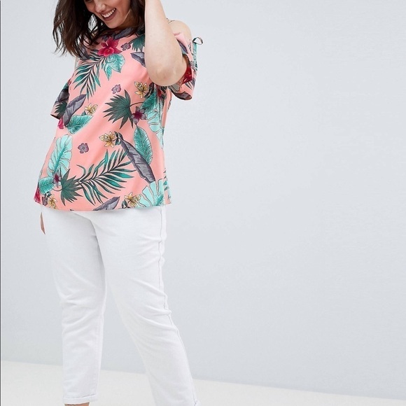 Asos Curve Junarose cold shoulder top 16 - Picture 4 of 9